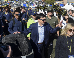 SIGNING DAY TRACKER: WVU football to bring in class of 2022
